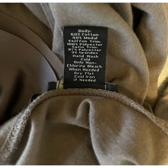 Ann Taylor Petite Casual Bohochic Olive Green Triple Ruffle Sleeveless Top MP - Picture 3 of 6